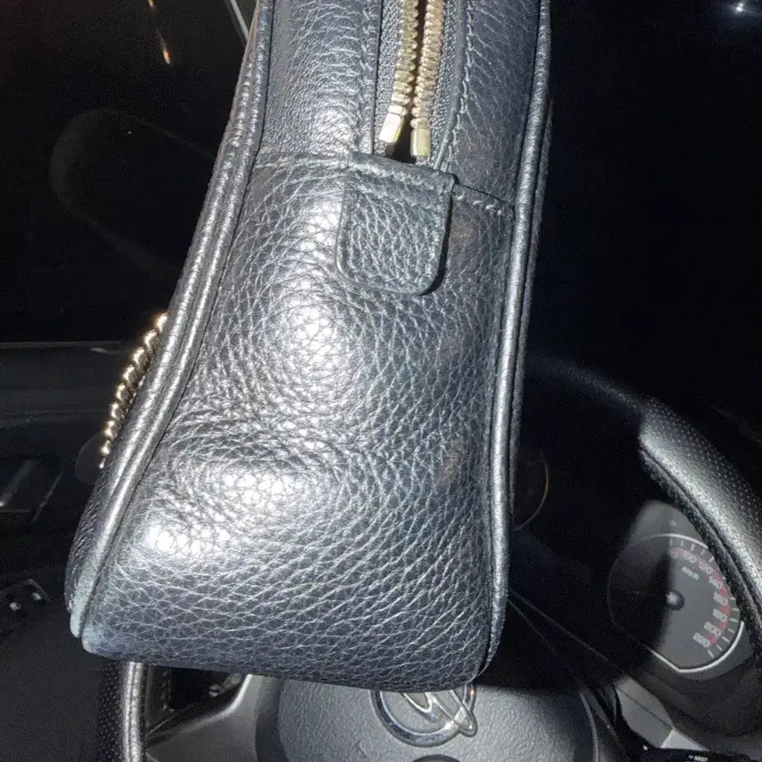 [BUNJANG] Gucci Black Leather Shoulder Bag / 구찌 블랙 레더 숄더