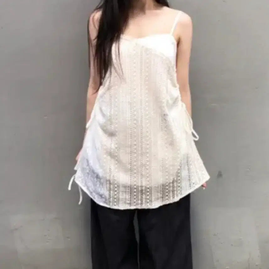 [BUNJANG] White Lace Shirring Cami Bustier / 화이트 레이스 셔링 나시 뷔스티에 / 에이블리 / 교신가능