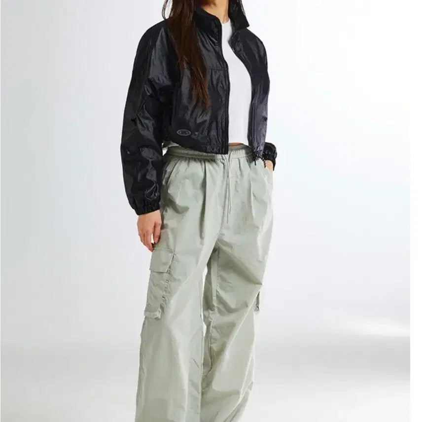 [BUNJANG] Spao Women's Light 2-Way Cargo Wide Pants (Nylon) SPTCE23G01 Khaki M / 스파오 여성용 라이트 2-WAY 카고 와이드 팬츠 (나일론)_SPTCE23G01 카키 M