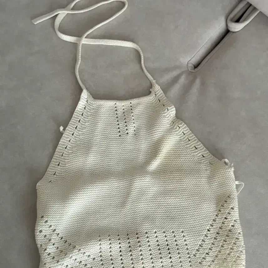 [BUNJANG] White Knit Halterneck Top / 화이트 니트 홀터넥 탑