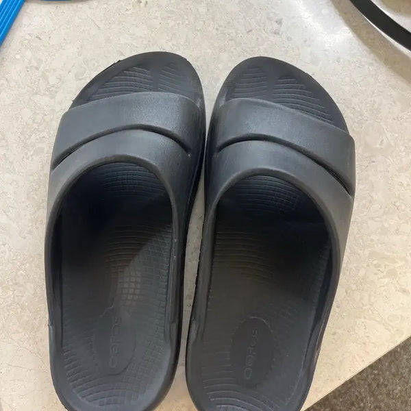 [BUNJANG] OOFOS OOFOS OOFOS OOAH SLIDES / 우포스 우아 슬리퍼