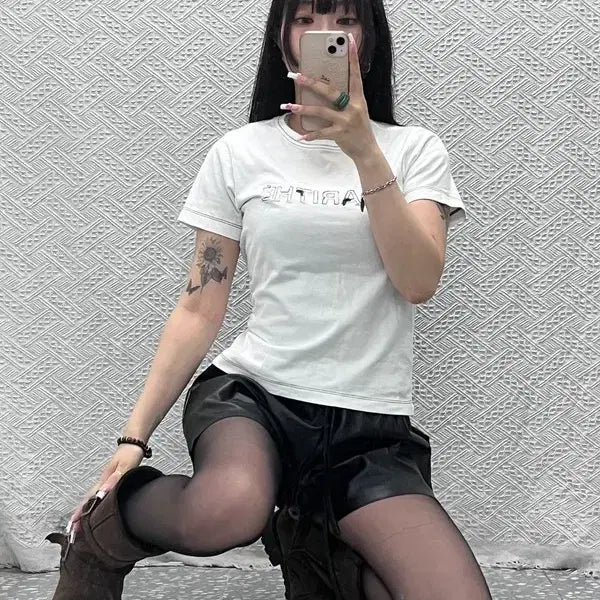 [BUNJANG] Marithe Francois Girbaud Embroidered Stitch Slim Fit Short Sleeve T-Shirt (Size S) / 마리떼 프랑소와 저버 키치 자수 스티치 슬림핏 반팔티 S C13539