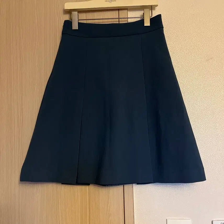 [BUNJANG] LouisAngel Navy Pleated Skirt (Size M) / 28 M LouisAngel 네이비 플리츠 스커트 (D36)