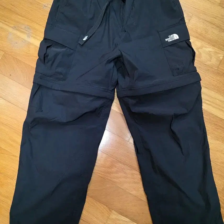 [BUNJANG] The North Face Detachable Cargo Pants Black / 노스페이스 디테쳐블 팬츠 블랙