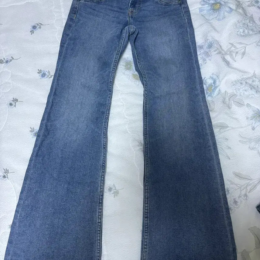 [BUNJANG] H&M Low Rise Jeans / H&m 로우라이즈 청바지