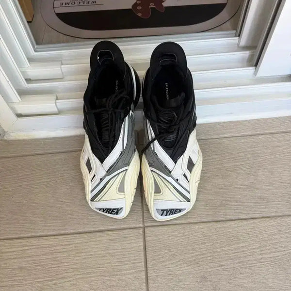[BUNJANG] Balenciaga Tyrex Sneakers Size 42 / 발렌시아가 타이렉스42 묻따판매 급처
