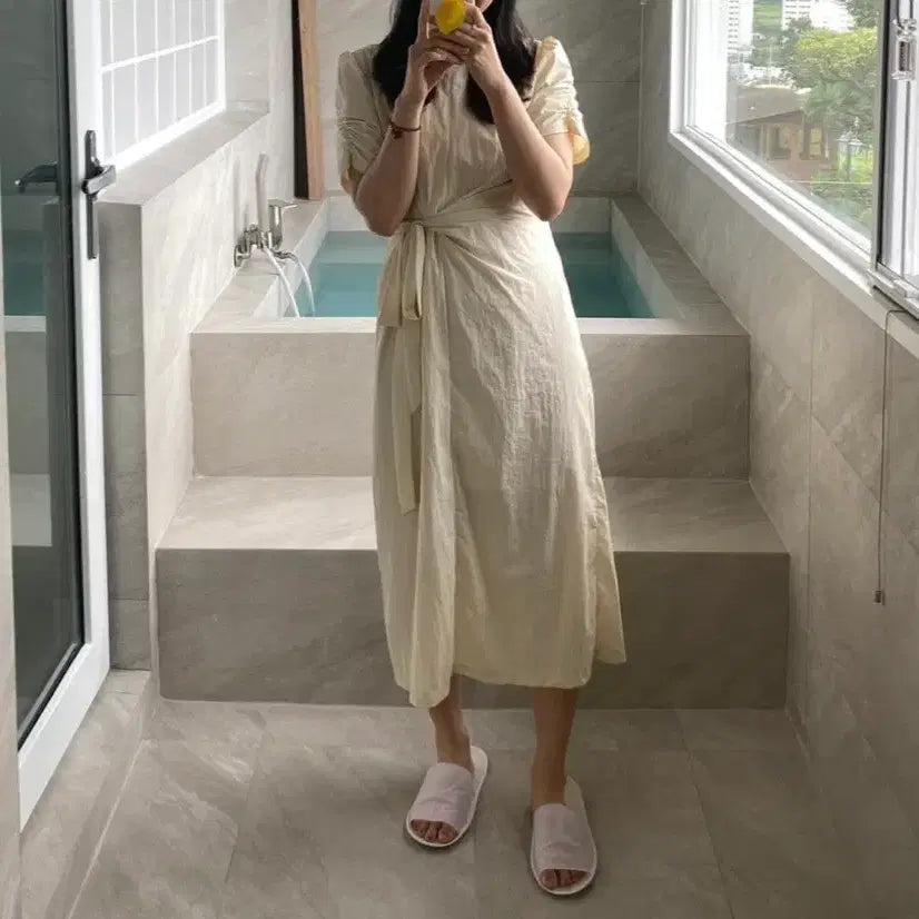 [BUNJANG] Uptownholic Side Strap Cream Mini Dress / 사이드스트랩 원피스 크림