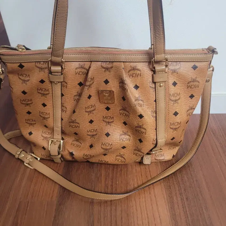 [BUNJANG] MCM Logo Pattern Tote Bag Brown / MCM 토트백 브라운