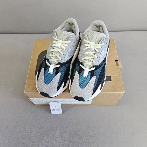 [BUNJANG] Adidas Yeezy Boost 700 Wave Runner Solid Grey / [255]이지부스트 700 웨이브러너 솔리드 그레이 웨이브 러너