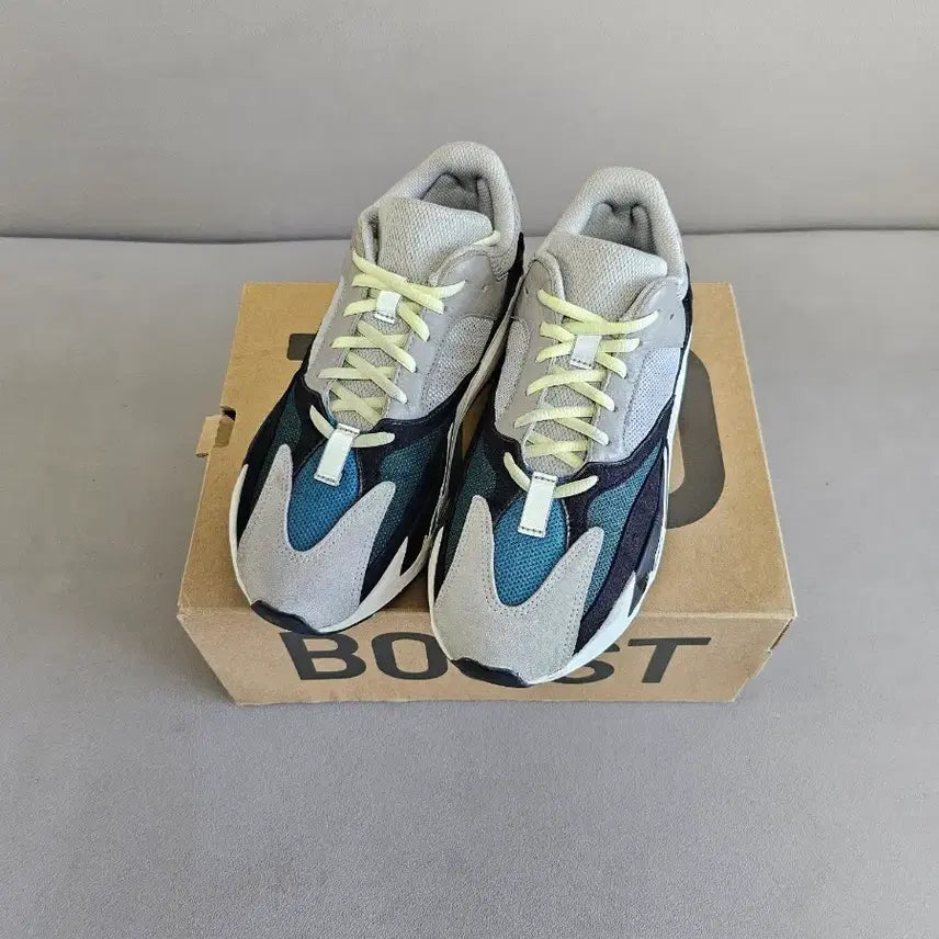 [BUNJANG] Adidas Yeezy Boost 700 Wave Runner OG Solid Grey / [270]이지부스트 700 웨이브 러너 og 솔리드 그레이 웨이브러너