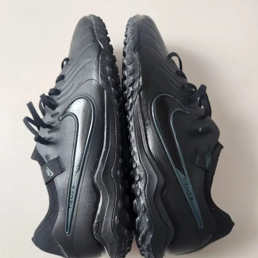 [BUNJANG] Nike Tiempo Legend 10 Pro TF Black Deep Jungle Soccer Cleats (New) / 나이키 티엠포 레전드 10 프로 TF 블랙 딥 정글(새상품)275