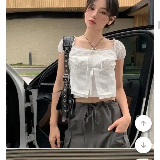 [BUNJANG] Square Neck Short Sleeve White Blouse / 스퀘어넥 반팔 화이트 블라우스