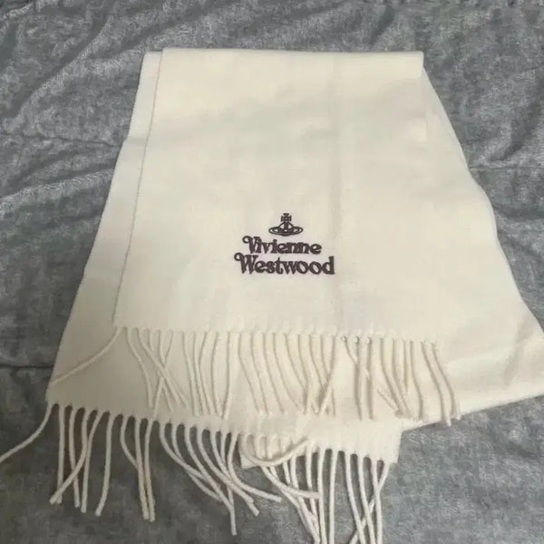 [BUNJANG] Vivienne Westwood Embroidered Logo Muffler Scarf / 비비안웨스트우드 자수 로고 머플러 목도리 화이트 와인 급처
