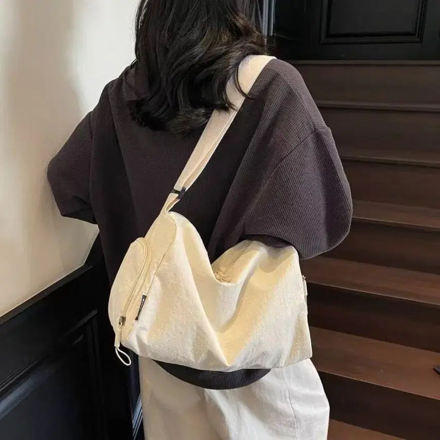 [BUNJANG] Spacious Shoulder Bag / 수납공간 넉넉한 가방