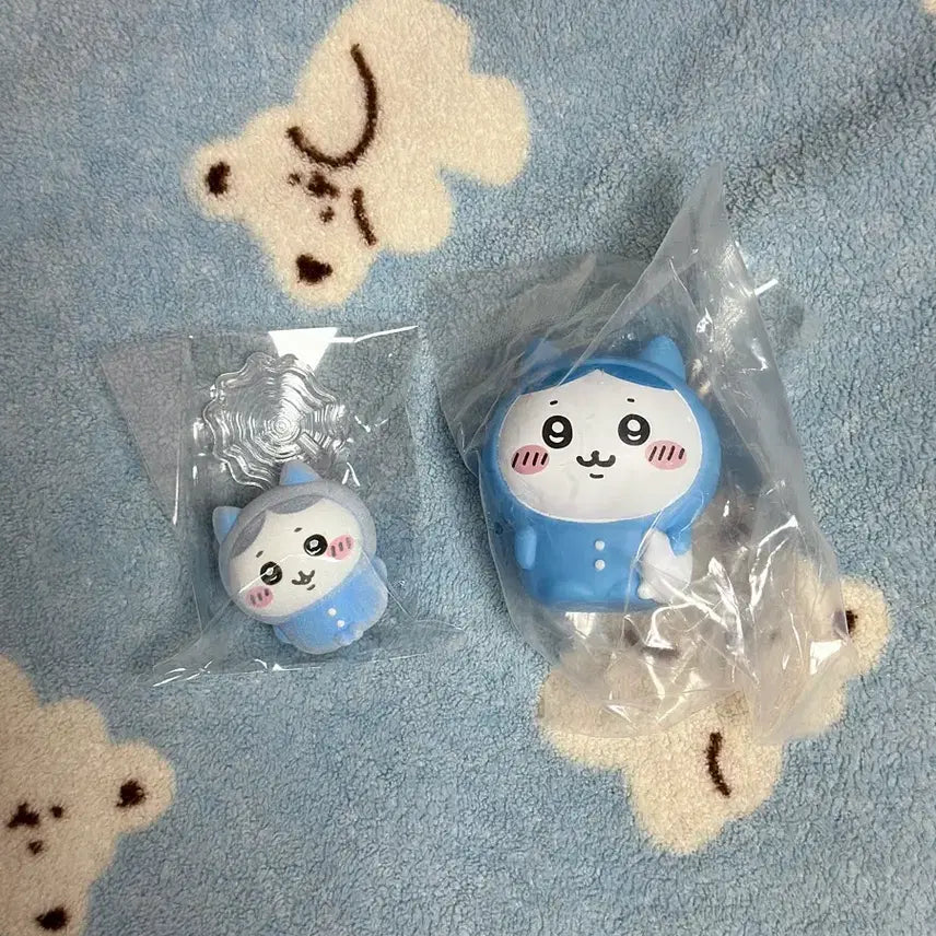 [BUNJANG] Chiikawa Friends Sofubi & Flocked Doll Hachiware / 치이카와 프렌즈 소프비&플로키 돌 하치와레
