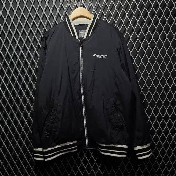 [BUNJANG] Discovery Lightweight Windbreaker Jumper Size 95 / 디스커버리 바람막이 점퍼 95