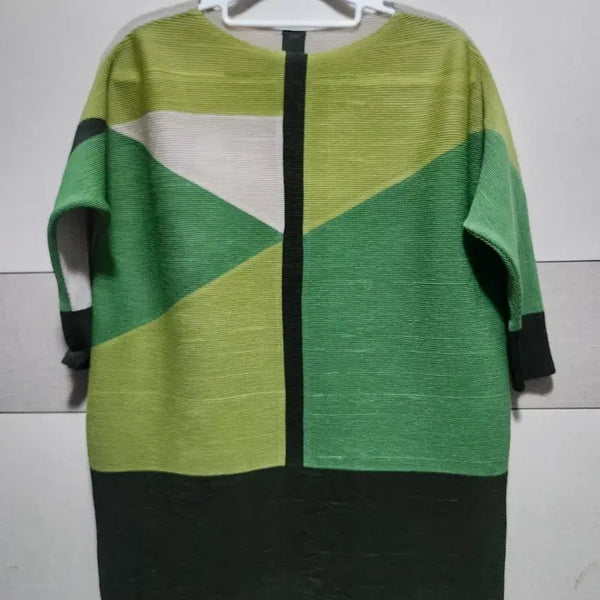 [BUNJANG] Pleated Color-Block Short-Sleeve Blouse / 플리츠 배색 반팔 블라우스