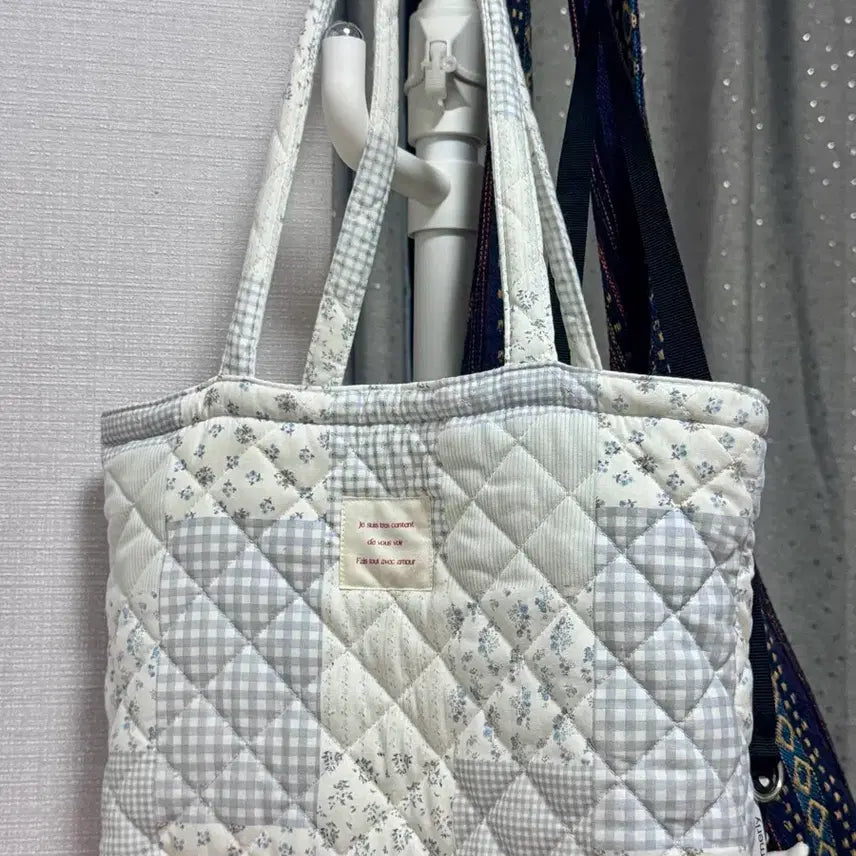 [BUNJANG] Patchwork Quilting Tote Bag Checkered Floral Vintage Shoulder Bag / 패치워크 퀼팅 토트백 체크 꽃무늬 빈티지 가방 숄더백