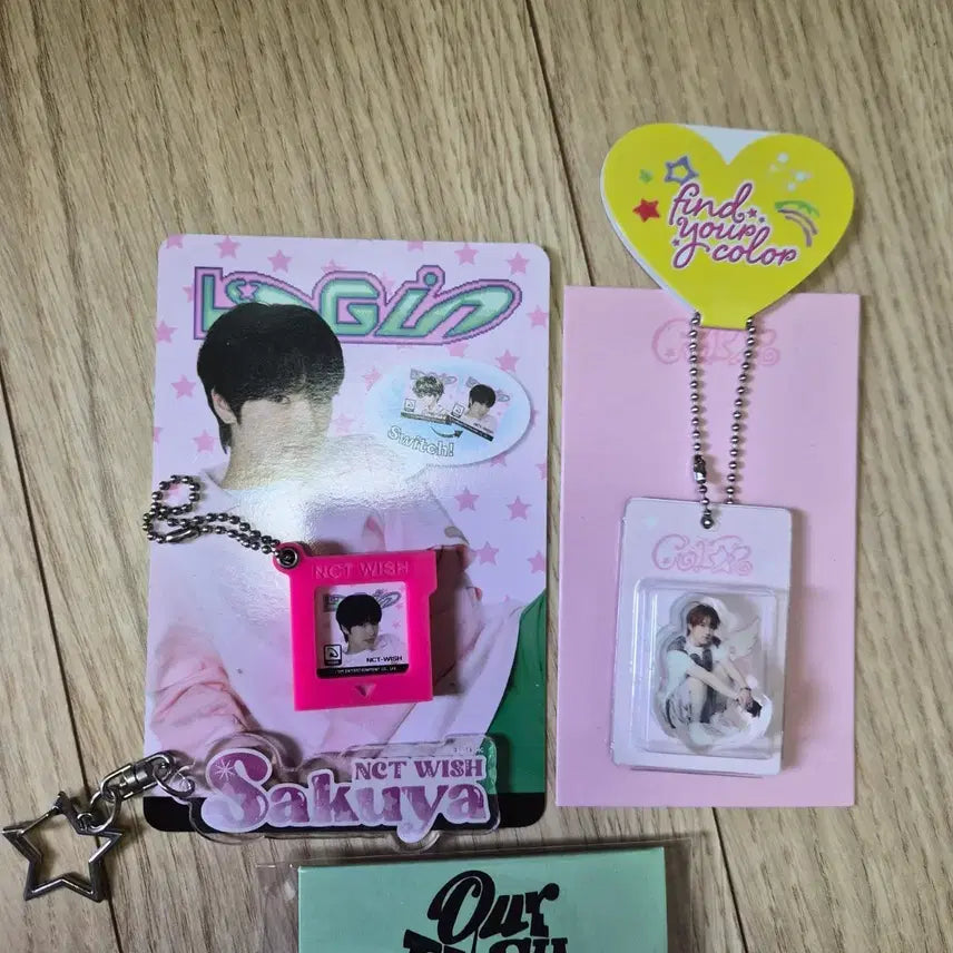[BUNJANG] NCT WISH Sakuya Login Keyring & Color Keyring Bundle Set / 엔시티 위시 사쿠야 로그인 키링, 컬러 키링 일괄 양도