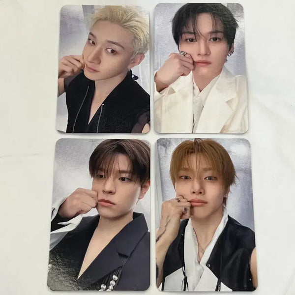 [BUNJANG] Stray Kids OT4 Set Photocard Bundle | Bang Chan, Lee Know, Seungmin, I.N | RUN IT Online MD POB / 스키즈 포카 OT4 세트 | 볼꼬집 | 방찬 리노 승민 아이엔 | RUN IT 온라인 MD 특전 스트레이키즈
