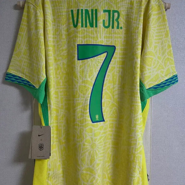 [BUNJANG] Brazil 24/26 Home Authentic Short Sleeve Jersey - Vinicius Jr. - Size M / 브라질 24/26 홈 adv 어센틱 반팔비니시우스 M 사이즈