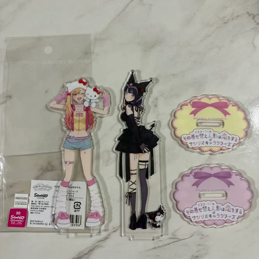 [BUNJANG] My Dress-Up Darling x Sanrio Collaboration Acrylic Stand Kitty & Kuromi Bundle Set / 그 비스크돌은 사랑을 한다 산리오 콜라보 아크릴 스탠드 키티 쿠루미 일괄