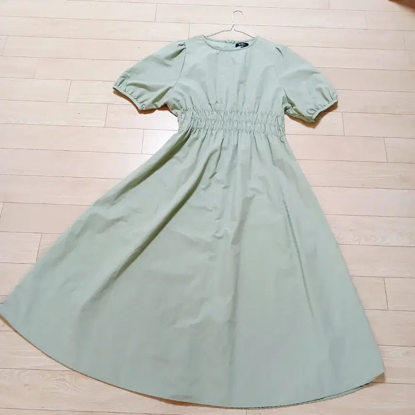 [BUNJANG] LAP Puff Sleeve Shirring Long Dress / LAP 연카키 퍼프소매 셔링 롱 원피스 F 바스락소재