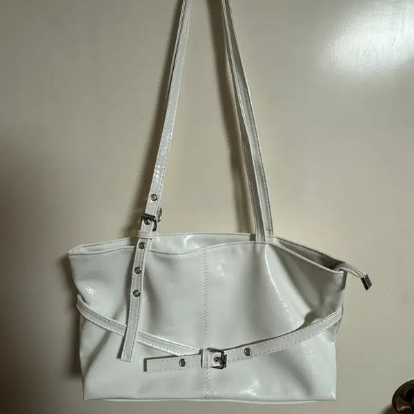 [BUNJANG] Ivory Glossy Handbag / 새상품) 아이보리 유광 가방