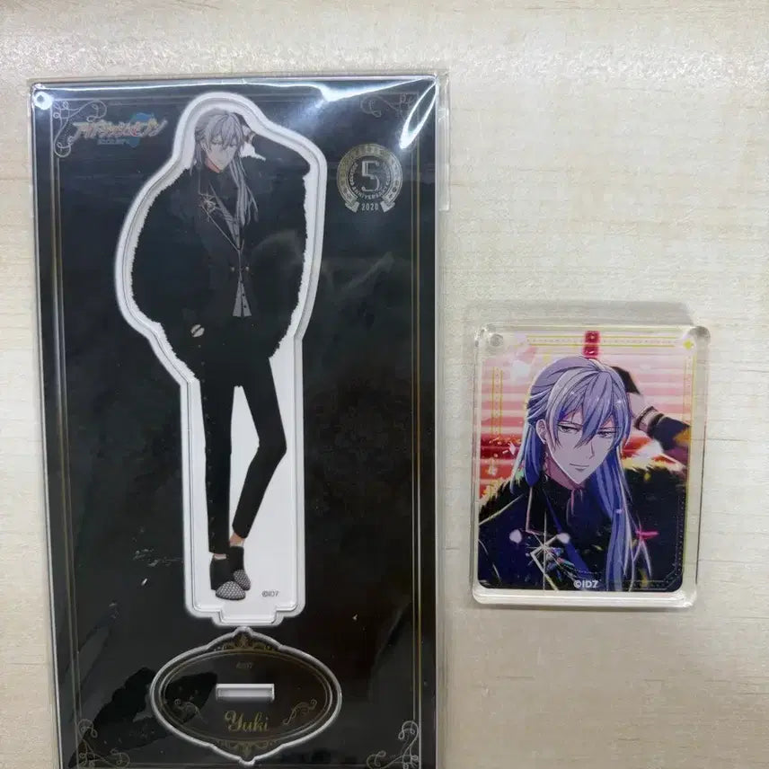 [BUNJANG] IDOLiSH7 Re:vale Yuki 5th Anniversary Acrylic Block / 아이돌리쉬 세븐 아이나나 리바레 유키 5주년 아크릴 블럭 판매