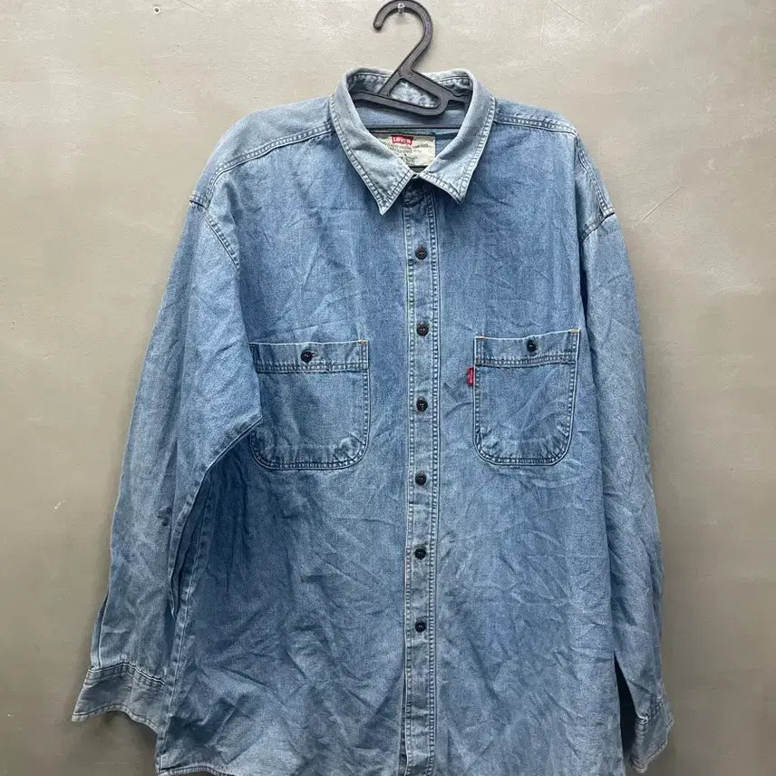 [BUNJANG] Levi's Light Wash Denim Shirt XL / 리바이스 청남방 연청xl