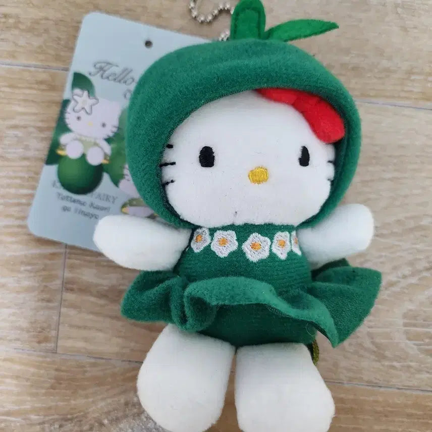 [BUNJANG] Oita Hello Kitty Keychain (Green Kitty) / 오이타 헬로키티 키링 그린키티