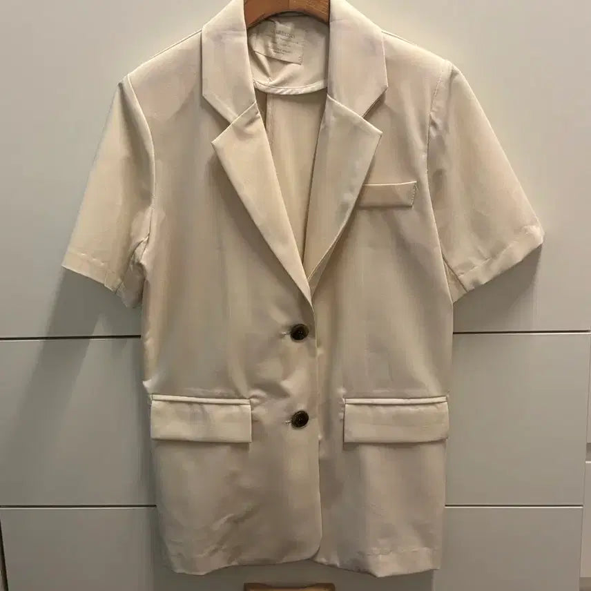 [BUNJANG] Ivory Short-Sleeve Jacket / 아이보리 반팔 자켓