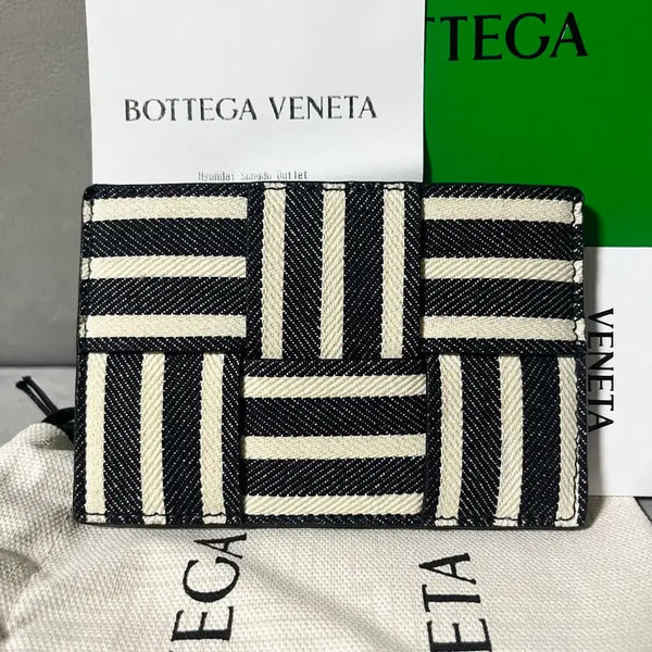 [BUNJANG] Bottega Veneta Maxi Intrecciato Card Holder / [새상품급] 보테가베네타 맥시 인트레치아토 카드지갑