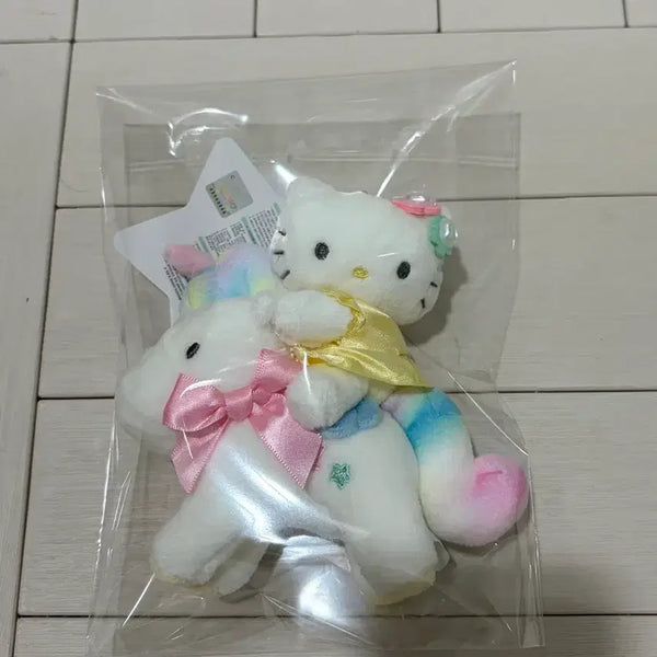 [BUNJANG] Hello Kitty Unicorn Keychain Aurora / 헬로키티 유니콘 키링 오로라