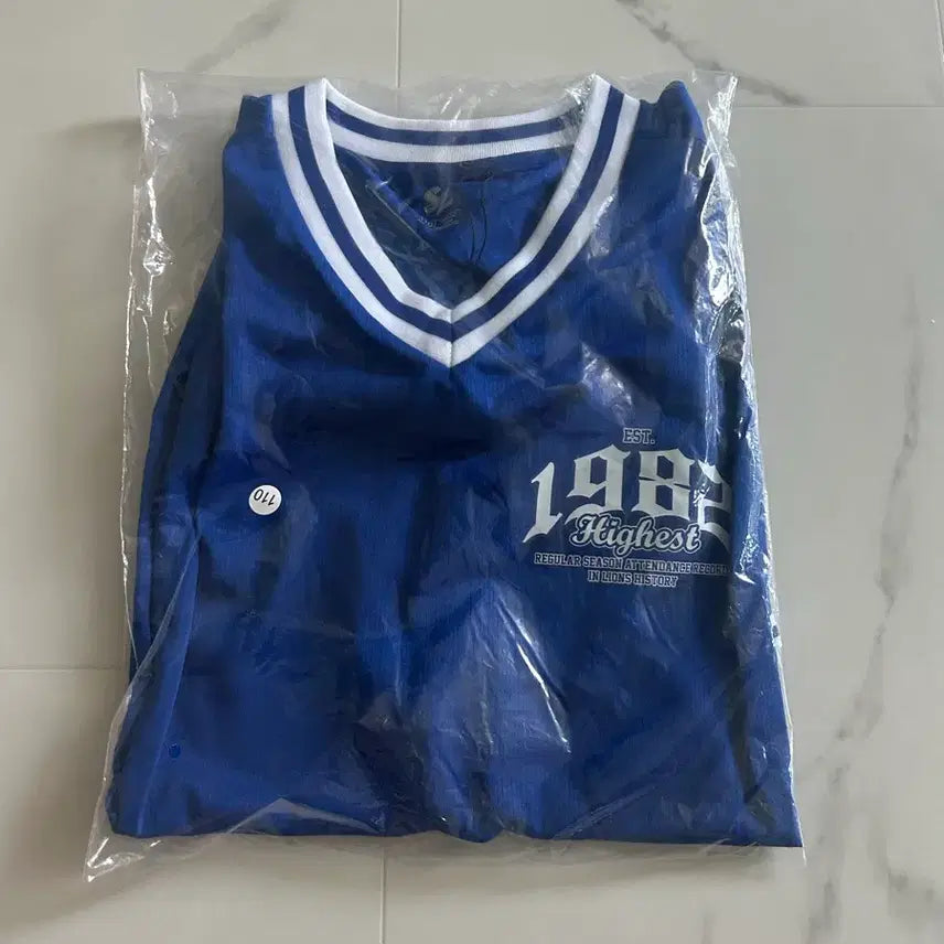 [BUNJANG] Samsung Lions 'Most Spectators' Commemorative T-Shirt / 삼성라이온즈 최다관중 티셔츠