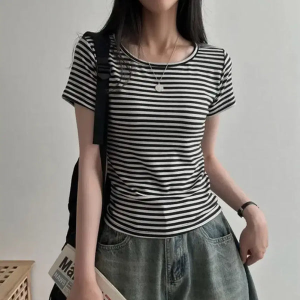 [BUNJANG] Ably Striped U-Neck Short-Sleeve T-Shirt / 에이블리 단가라 유넥 반팔 티셔츠 상의 옷 판매