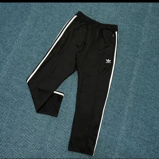 [BUNJANG] Adidas Beckenbauer 3-Stripes Track Pants / 아디다스 배켄바우어 삼선 트랙 팬츠 바지 긴바지