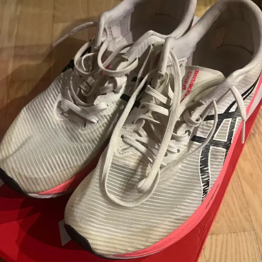[BUNJANG] Asics Magic Speed 3 White Black Running Shoes / 아식스 매직 스피드 3 화이트 블랙