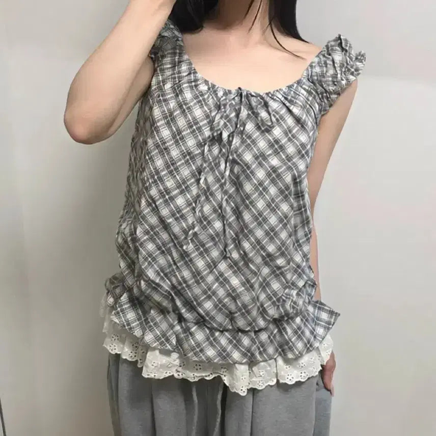 [BUNJANG] Check Pattern Lace Blouse / 새 상품 착샷 체크 패턴 레이스 블라우스 빈티지무드 여름 봄 휴양지 바캉스