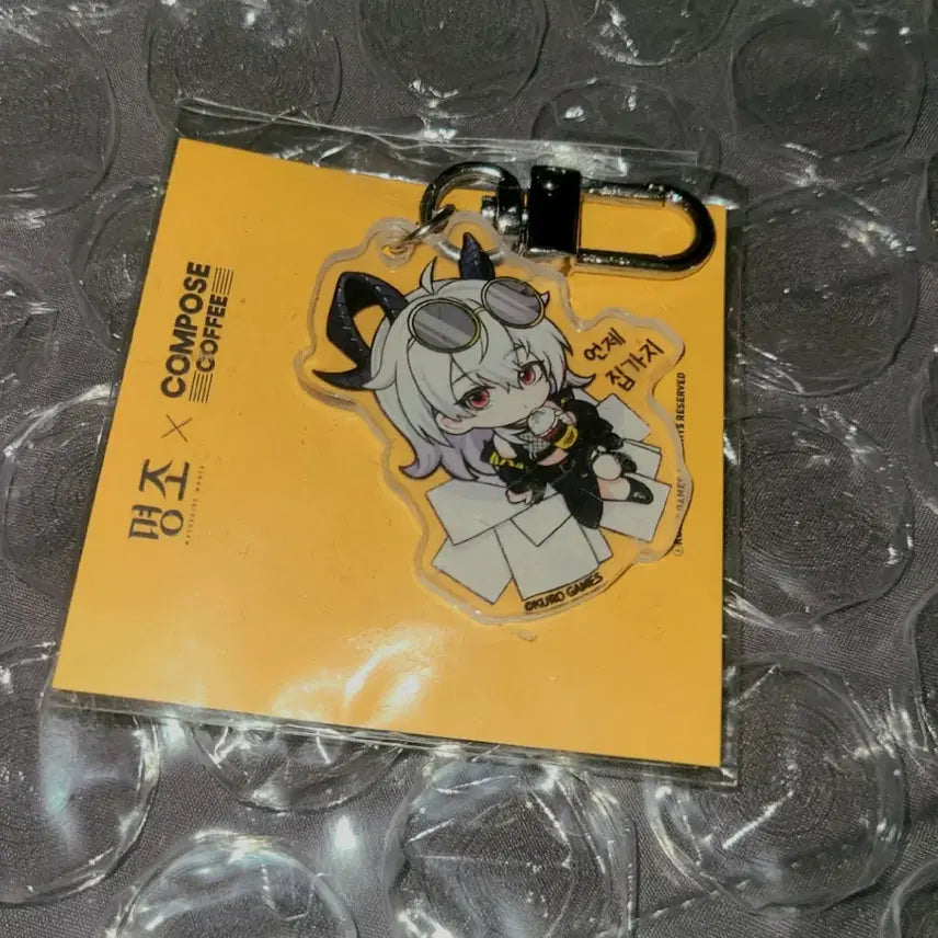 [BUNJANG] Compose Coffee Jennie Acrylic Keyring / 명조 컴포즈커피 젠니 아크릴 키링