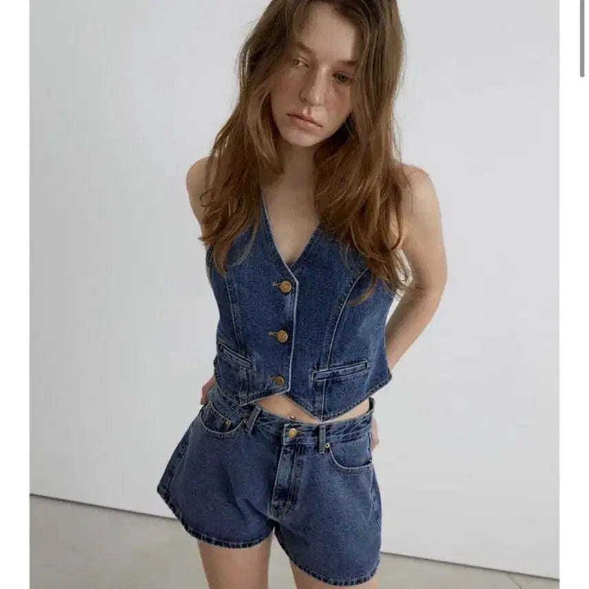 [BUNJANG] Overdue Flare Denim Vest and Shorts Set / [오버듀플레어] 데님 베스트 청조끼 + 팬츠 반바지 set