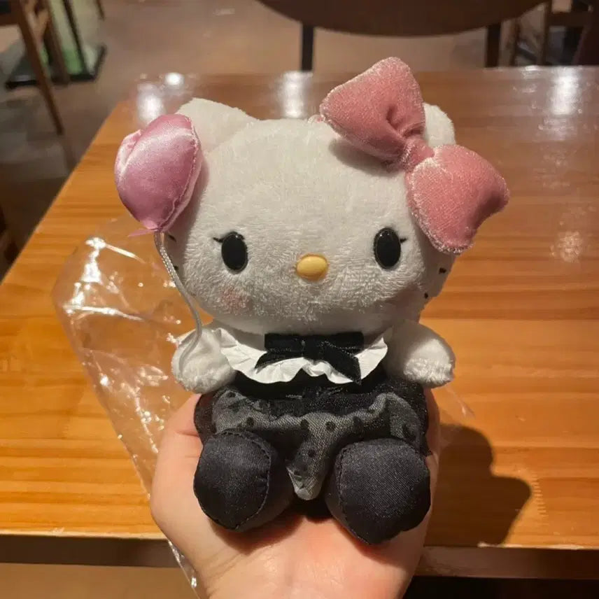 [BUNJANG] Sanrio Hello Kitty Lace Chiffon Mascot Holder Keyring Plush / 산리오 레이스 쉬폰 헬로키티 마스코트홀더 키링 인형