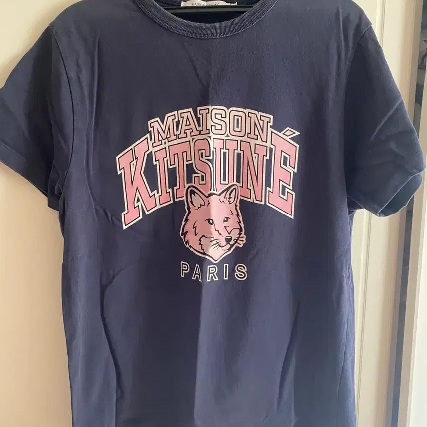 [BUNJANG] Maison Kitsuné Navy T-Shirt Size M / 메종키츠네 반팔티 네이비 m사이즈 팝니다