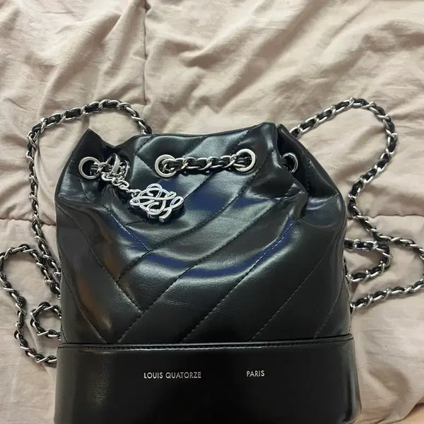 [BUNJANG] Louis Quatorze Bucket Chain Backpack / 루이까또즈 버킷 체인백팩