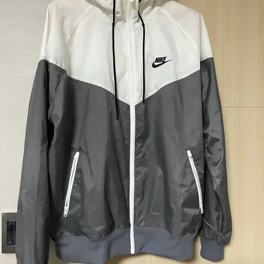 [BUNJANG] Nike NSW Windrunner Hooded Jacket Smoke Grey / 나이키 NSW 윈드러너 후드 자켓 스모크 그레이