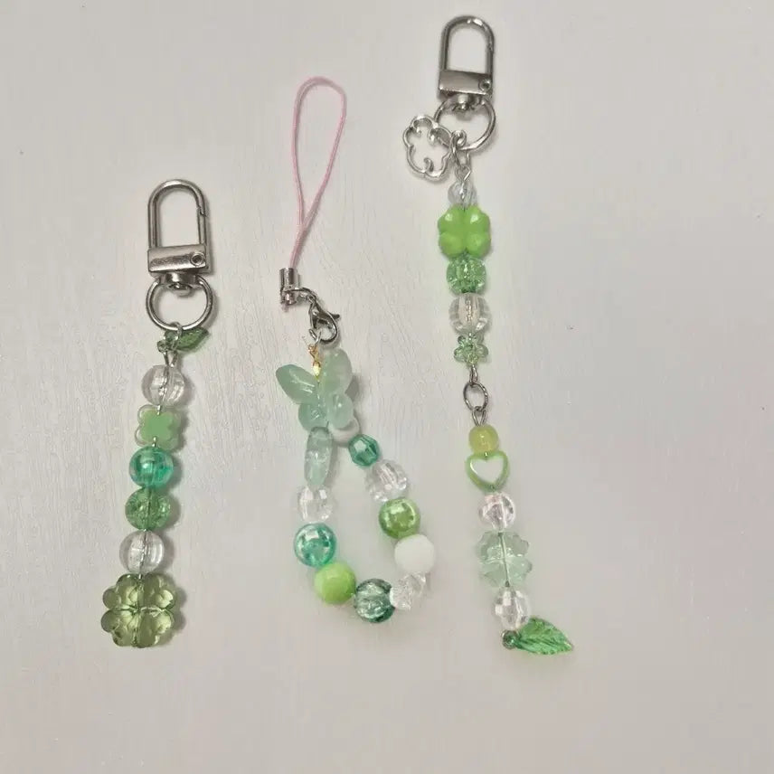 [BUNJANG] Handmade Beaded Clover & Butterfly Charm Keychain Set / 비즈키링/ 클로버키링