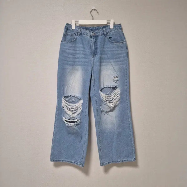 [BUNJANG] High Waist Distressed Denim Jeans with Back Elastic Waistband (XL, Sizes 88-99) / 새상품!! 연청 데미지진 찢어진 청바지 뒷밴딩 XL 88~99사이즈 빅사이즈