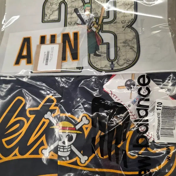 [BUNJANG] KT Wiz x One Piece Authentic Uniform (Size 110) - An Hyun-min Marking Kit / KT wiz 원피스 어센틱 유니폼 110, 마킹키트 안현민