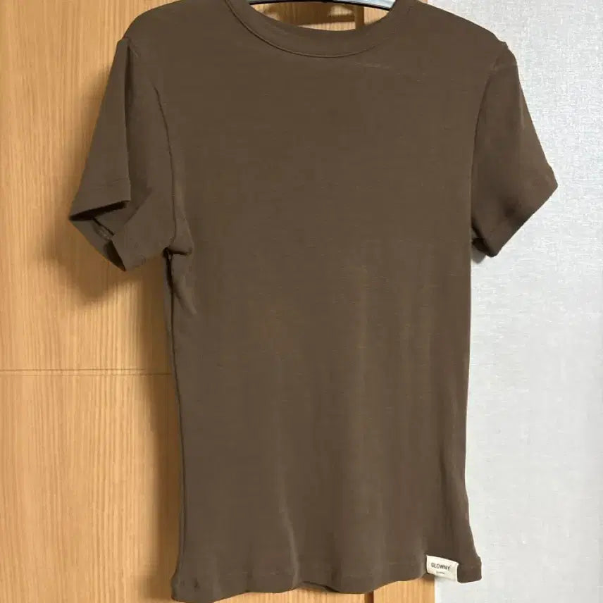 [BUNJANG] Glowny G Classic Fitted Tee / 글로니 G 클래식 피티드 티