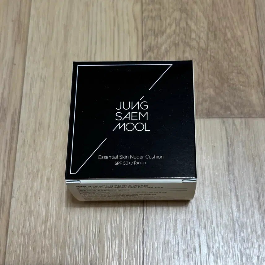 [BUNJANG] Jung Saem Mool Essential Skin Nuder Cushion Light (Refill Included) / 정샘물 에센셜 스킨 누더 쿠션 라이트(리필 포함)